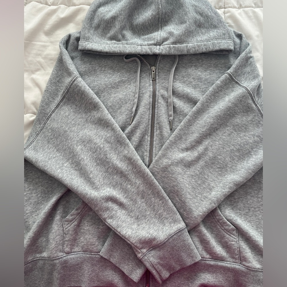 Old navy grey zip up.
